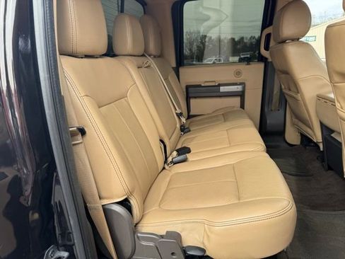 Used 2013 Ford F250 Lariat w/ Lariat Interior Pkg image 17