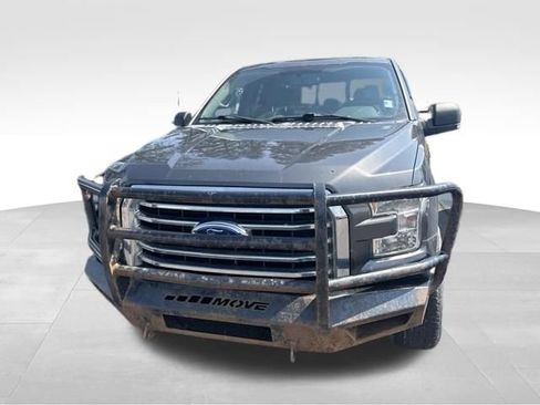 Used 2015 Ford F150 XLT w/ Equipment Group 302A Luxury AWD/4WD image 3