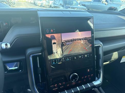 New 2026 GMC Yukon XL Denali w/ Denali Reserve Package AWD/4WD image 22