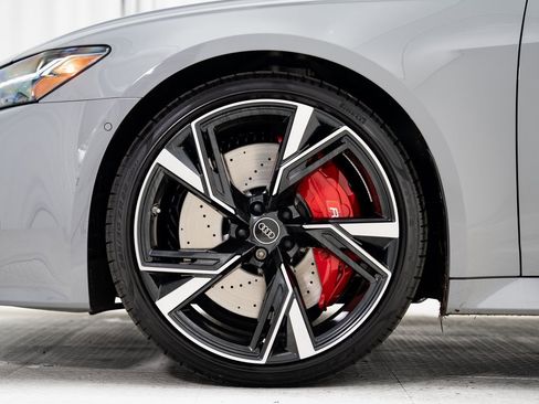 Used 2023 Audi RS 6 image 28