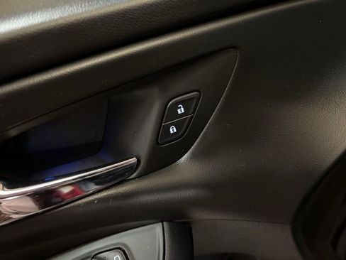 Used 2018 Chevrolet Volt LT w/ LT Driver Confidence Package image 44