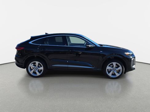 New 2025 Audi Q5 Premium Plus image 4