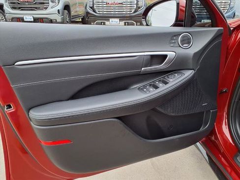 Used 2025 Hyundai Sonata Limited image 21