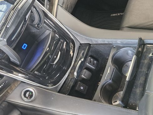 Used 2016 Cadillac Escalade Platinum image 20