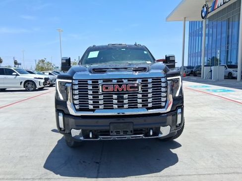 Used 2024 GMC Sierra 2500 Denali w/ Denali Reserve Package AWD/4WD image 2
