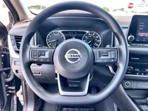 Used 2021 Nissan Rogue SV FWD image 17