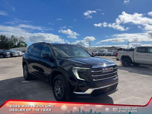 Used 2025 GMC Acadia Elevation image 2