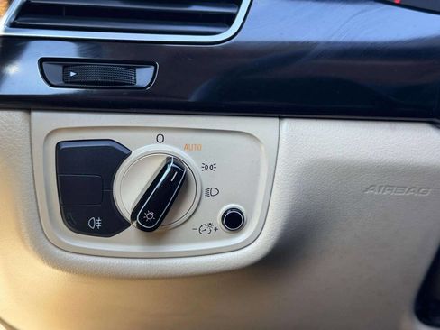 Used 2011 Audi A8 L 4.2 w/ Drive Select Plus Pkg image 43