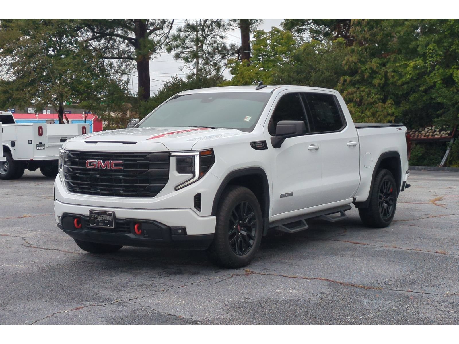 Used 2024 GMC Sierra 1500 Elevation AWD/4WD image 5