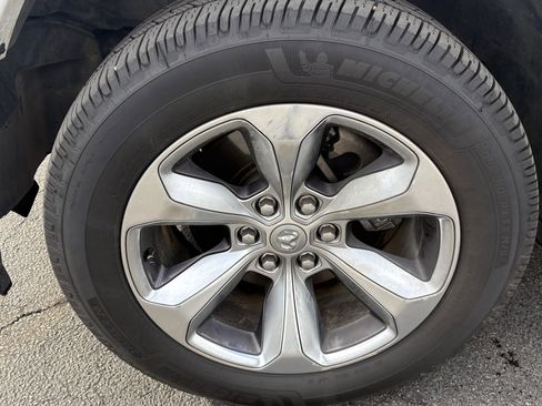 Used 2019 RAM 1500 Limited image 12