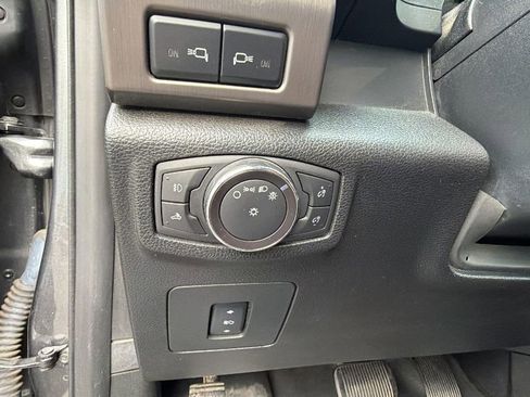 Used 2016 Ford F150 Limited w/ Trailer Tow Package image 37