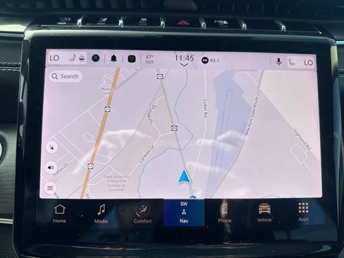 Used 2023 Jeep Grand Cherokee L Limited w/ Black Appearance Package image 40