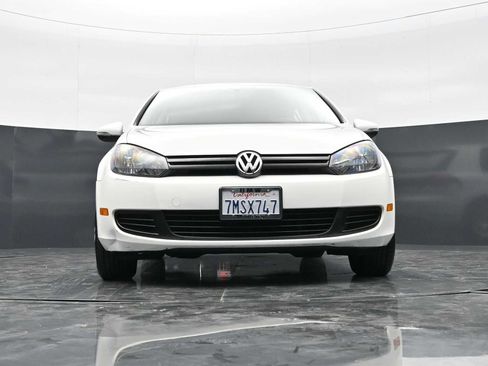 Used 2010 Volkswagen Golf 4-Door FWD image 25