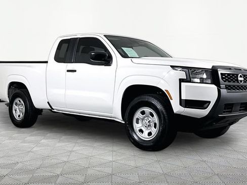 Used 2025 Nissan Frontier S w/ S Utility Package AWD/4WD image 3