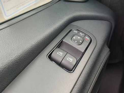 Used 2025 Mercedes-Benz Sprinter 2500 image 10