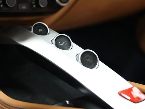 Used 2017 Ferrari California T image 54