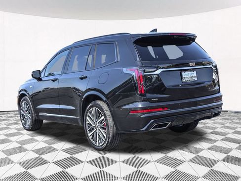 Used 2023 Cadillac XT6 Sport w/ Technology Package AWD/4WD image 16