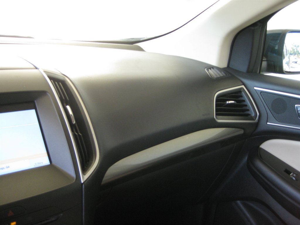 Used 2016 Ford Edge SEL w/ Equipment Group 201A FWD image 20