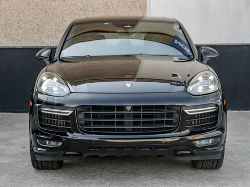 Used 2018 Porsche Cayenne GTS w/ Premium Package Plus image 2