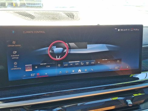 Used 2024 BMW X5 xDrive40i w/ M Sport Package image 16