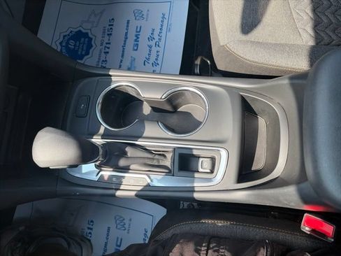 Used 2022 Chevrolet Equinox LT FWD image 24