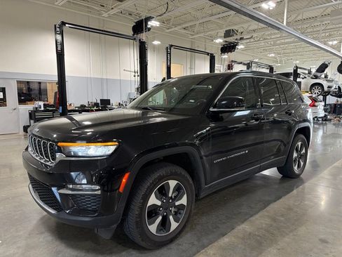 Used 2024 Jeep Grand Cherokee Limited 4xe AWD/4WD image 1