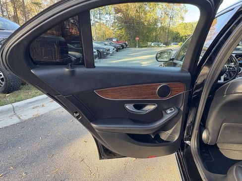 Used 2019 Mercedes-Benz C 300 C 300 image 22