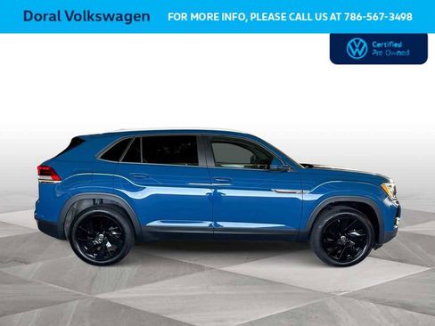 Used 2025 Volkswagen Atlas Cross Sport SE w/ Black Wheel Package image 9