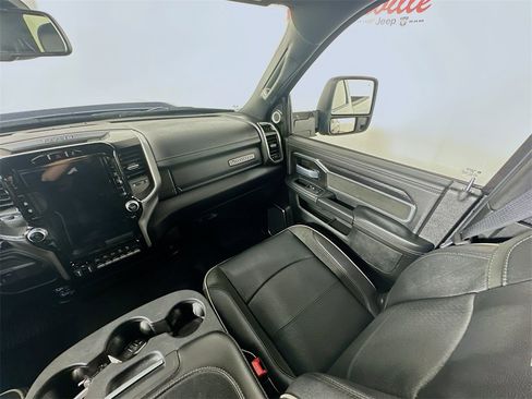 Used 2024 RAM 3500 Laramie w/ Night Edition image 11