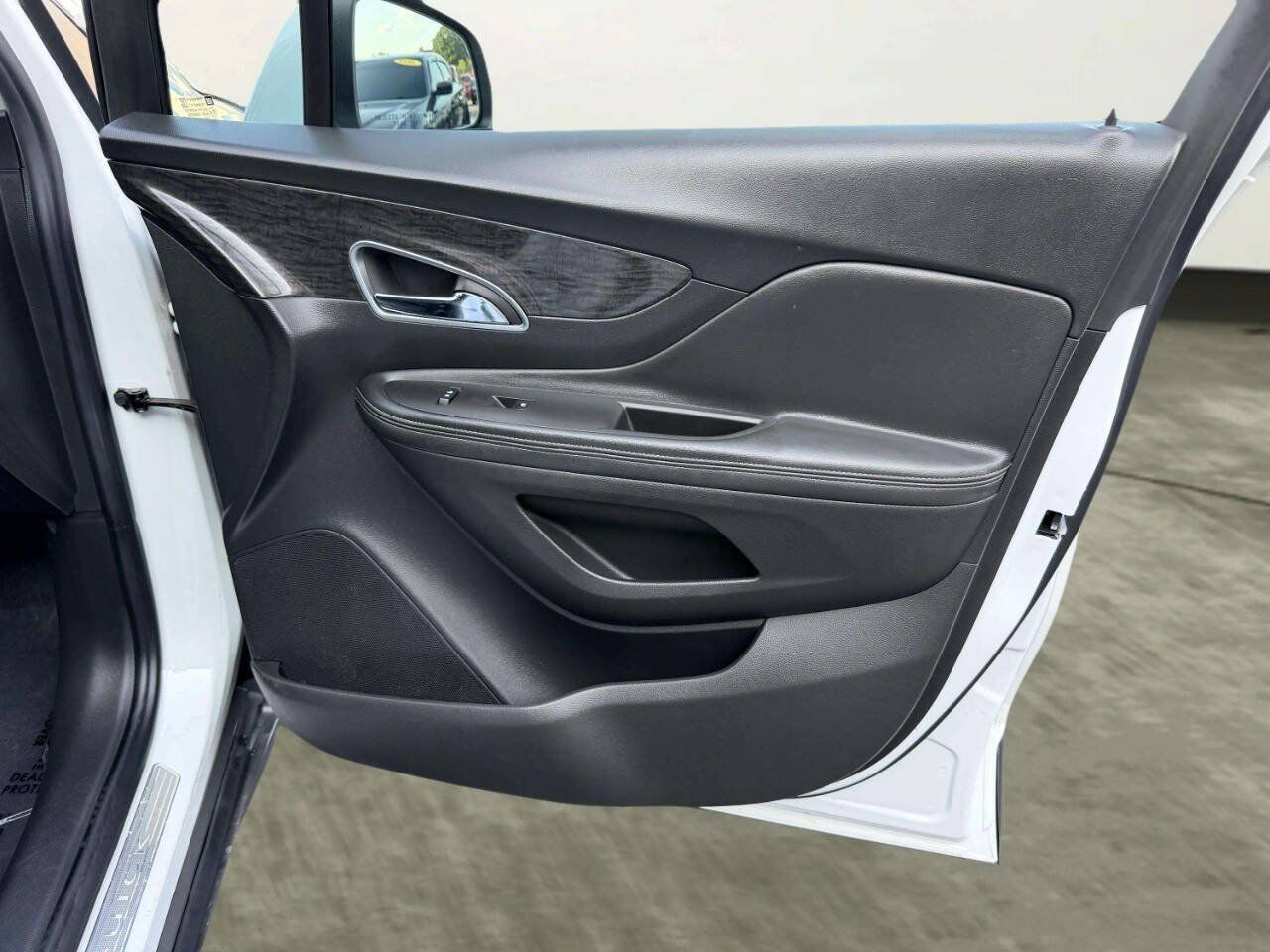 Used 2016 Buick Encore FWD image 25
