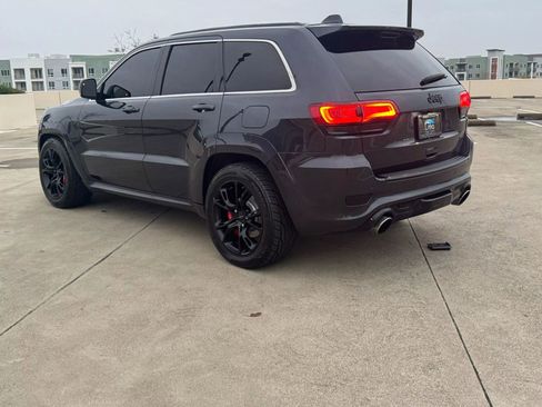 Used 2014 Jeep Grand Cherokee SRT image 48