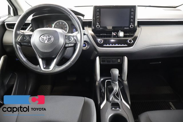 Certified 2022 Toyota Corolla Cross LE w/ Moonroof Package AWD/4WD image 15