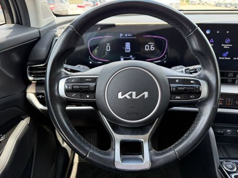 Used 2025 Kia Sportage EX FWD image 14