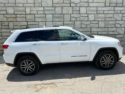 Certified 2019 Jeep Grand Cherokee Limited AWD/4WD image 6