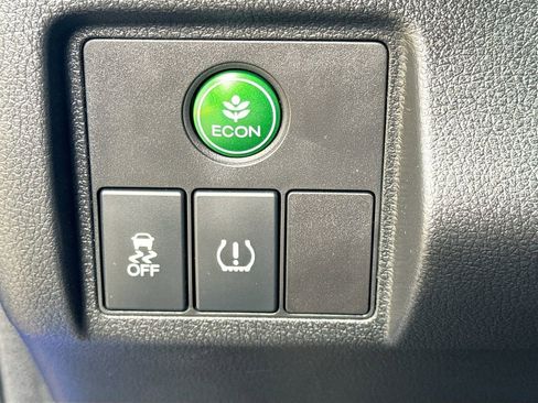 Used 2022 Honda HR-V Sport image 11