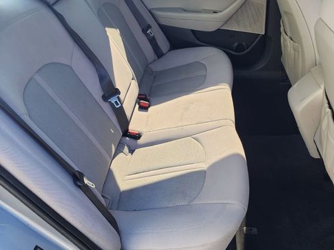 Used 2017 Hyundai Sonata SE image 8
