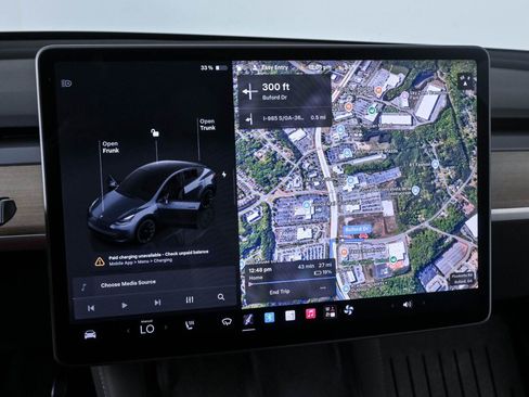 Used 2023 Tesla Model Y Long Range AWD/4WD image 13