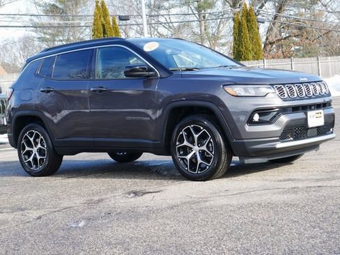 Used 2024 Jeep Compass Limited image 8