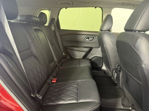 Used 2023 Nissan Rogue Platinum AWD/4WD image 14