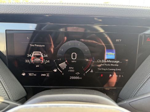 Used 2025 GMC Yukon Denali AWD/4WD image 11