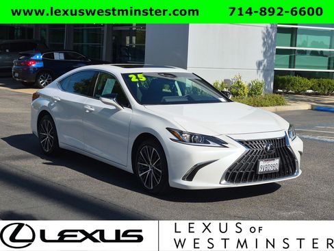 Used 2025 Lexus ES 350 w/ Premium Package FWD image 3