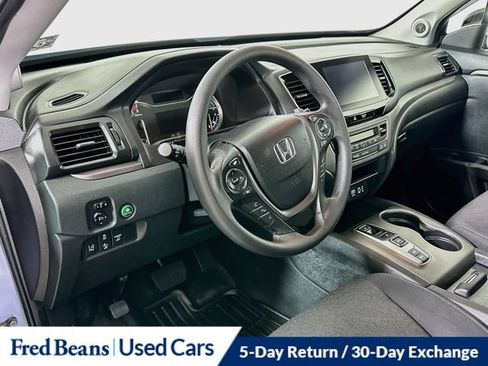 Used 2023 Honda Ridgeline Sport image 12