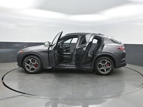 Used 2024 Alfa Romeo Stelvio Ti AWD/4WD image 44