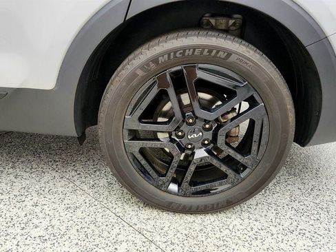 Used 2024 Kia Telluride EX X-Line AWD/4WD image 9