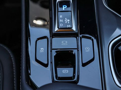 Used 2024 Lexus NX 250 FWD w/ Towing Package (2000 Lbs) image 18