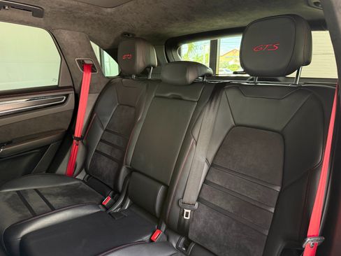 Used 2021 Porsche Cayenne GTS AWD/4WD image 27