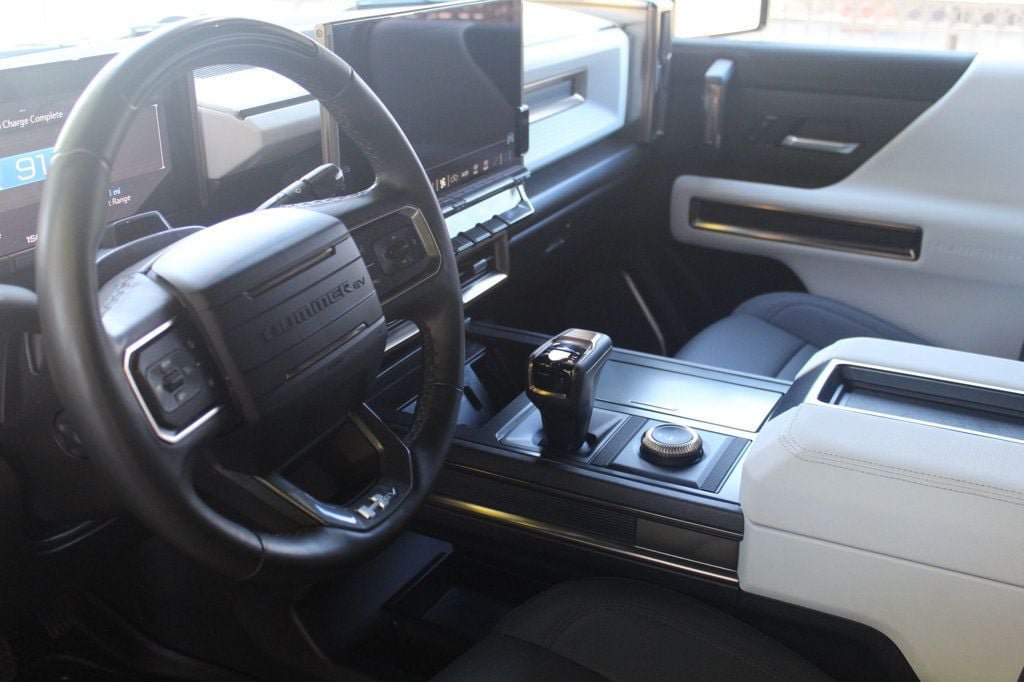 Used 2025 GMC Hummer EV 3X AWD/4WD image 5