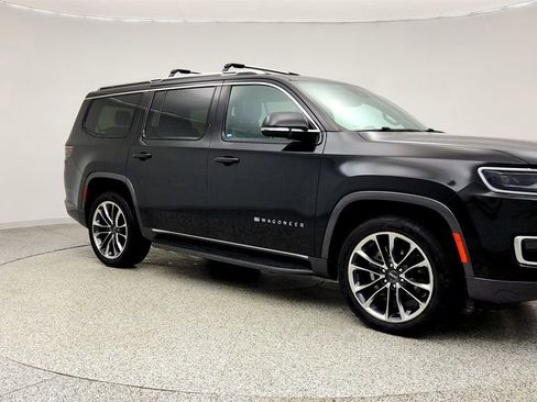 Used 2022 Jeep Wagoneer Series II w/ Premium Group I image 3