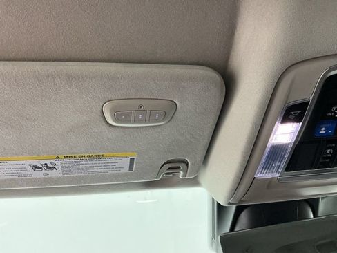 Used 2022 RAM 1500 Limited AWD/4WD image 24