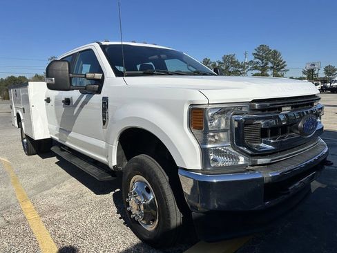 Used 2022 Ford F350 XL w/ Power Equipment Group image 3